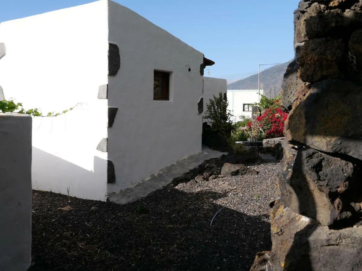 Holiday home Casa Rural Los Llanillos Frontera Spain